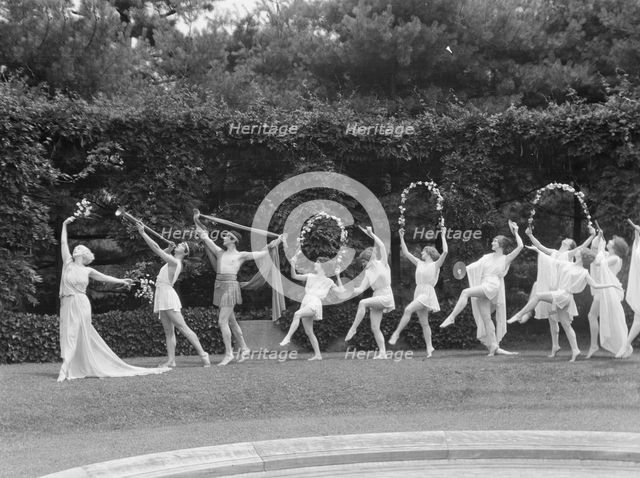 Denishawn dancers, 1927 or 1928. Creator: Arnold Genthe.
