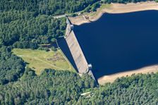 Derwent Dam with low water levels during a period of dry weather, Derbyshire, 2022. Creator: Emma Trevarthen