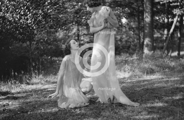 Desha and Leah dancing in Port Washington, 1921 Aug. 21. Creator: Arnold Genthe.