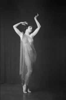 Dixie, 1923 Feb. 9. Creator: Arnold Genthe