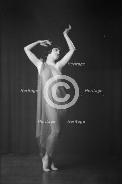Dixie, 1923 Feb. 9. Creator: Arnold Genthe.
