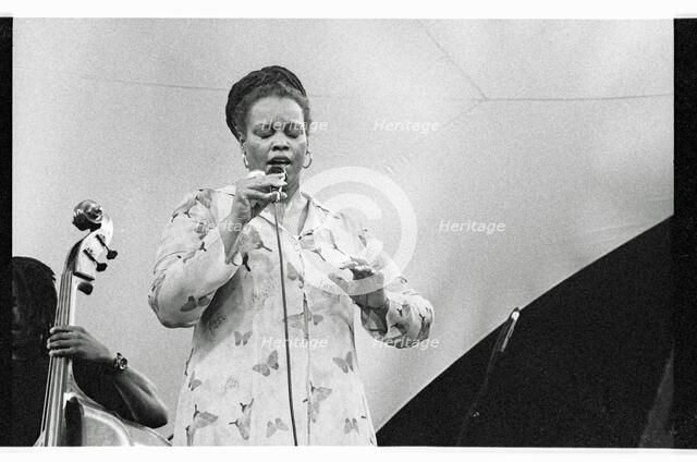 Dianne Reeves, Brecon, 2001.  Artist: Brian O'Connor.
