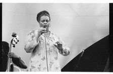 Dianne Reeves, Brecon, 2001. Artist: Brian O'Connor