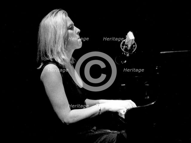 Diana Krall, Ronnie Scott's, London, 1998.  Artist: Brian O'Connor.