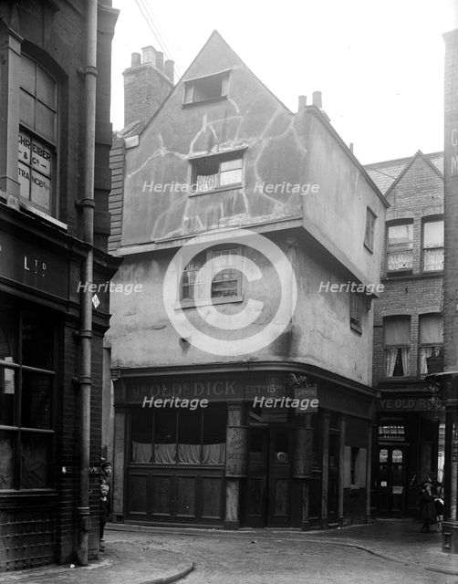 Dick Whittington Inn, Cloth Fair, London, 1913. Artist: Anon