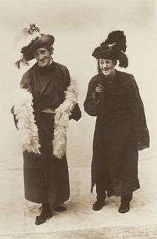 Dick Horn and Harry Brandon dressed as pantomime dames for the Bow Bells...(between 1910 and 1919?). Creator: Unknown