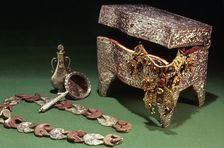 Different Female Items, Tunisia