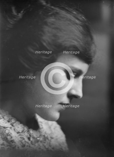 Dillingham, Charles, Mrs., portrait photograph, 1915. Creator: Arnold Genthe.