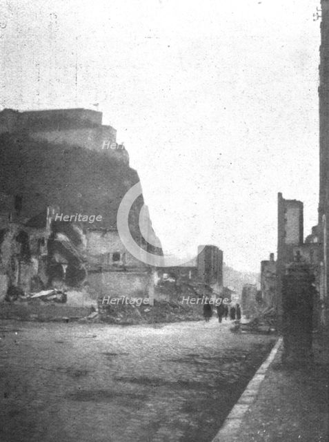 'Dinant et Louvain: Dinant; le faubourg de Leffe', 1914. Creator: Unknown.