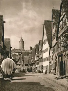 Dinkelsbuhl - Untere Schmiedgasse 1931. Artist: Kurt Hielscher
