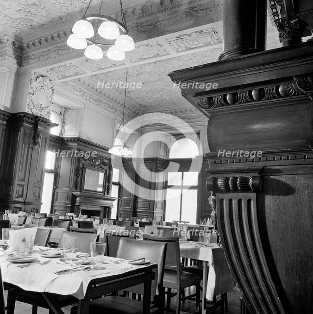 Dining room, Great Central Hotel, 222 Marylebone Road, London, 1970. Artist: John Gay