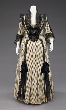 Dinner dress, French, 1880-90. Creators: House of Worth, Charles Frederick Worth