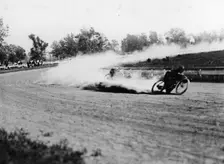 Dirt track motorbike racing, 1913