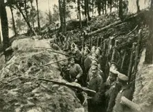 Discussing the Situation in the Russian Trenches . Creator: Unknown