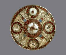 Disc brooch, 7th century