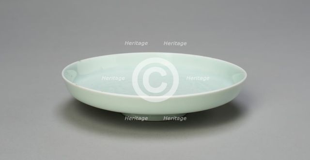 Dish with Auspicious Emblems: Clouds, Bats, Gourds..., Qing dynasty, Qianlong period (1736-1795). Creator: Unknown.