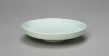 Dish with Auspicious Emblems: Clouds, Bats, Gourds..., Qing dynasty, Qianlong period (1736-1795). Creator: Unknown