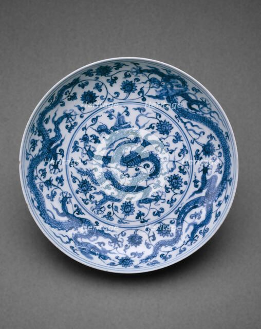 Dish with Dragons Writhing amid Floral Scrolls, Ming dynasty (1368-1644), Zhengde reign (1506-1521). Creator: Unknown.