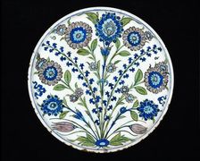 Dish with flower sprays, 1530-1550