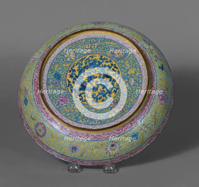 Dish with women and children, about 1800. Creator: Unknown.