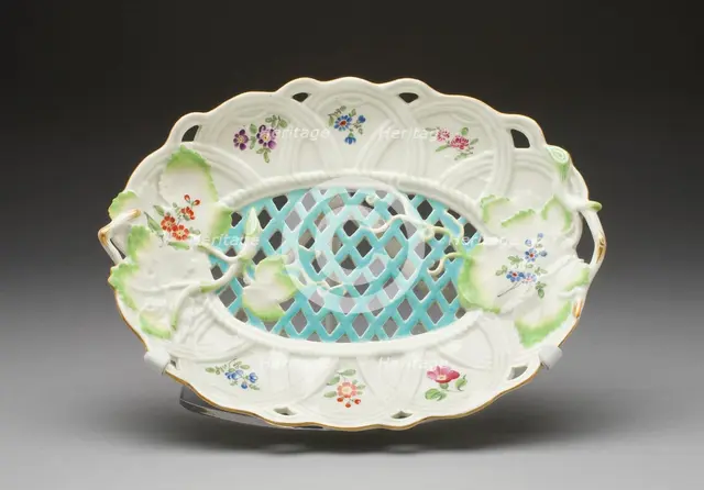 Dish, Worcester, c. 1765. Creator: Royal Worcester.
