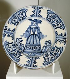 Dish of the Transition Series, Catalan dishes with blue decoration