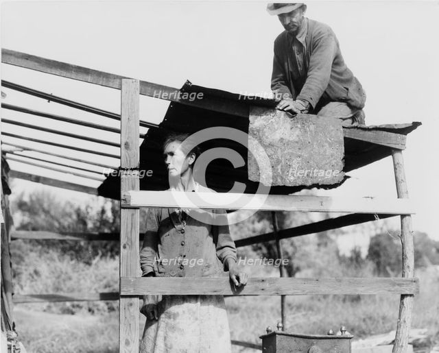 Dispossessed Arkansas farmers, Bakersfield, California, 1935. Creator: Dorothea Lange.