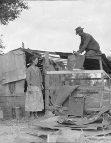 Dispossessed Arkansas farmers, Bakersfield, California, 1935. Creator: Dorothea Lange