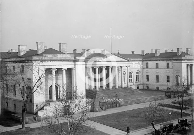 District of Columbia Court House, 1913. Creator: Harris & Ewing.
