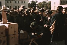 Distributing surplus commodities, St. Johns, Ariz., 1940. Creator: Russell Lee