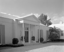 Dr. and Mrs. Leon Levy, residence at 1409 S. Ocean Blvd., Palm Beach, 1959. Creator: Gottscho-Schleisner, Inc