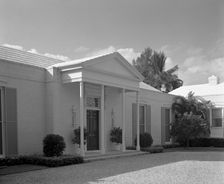 Dr. and Mrs. Leon Levy, residence at 1409 S. Ocean Blvd., Palm Beach, 1959. Creator: Gottscho-Schleisner, Inc