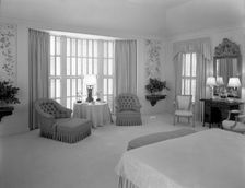 Dr. and Mrs. Leon Levy, residence at 1409 S. Ocean Blvd., Palm Beach, 1959. Creator: Gottscho-Schleisner, Inc