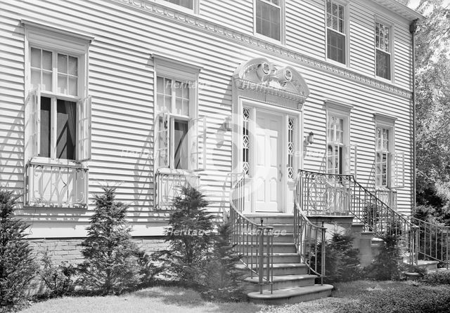 Dr. E. Hall Kline, residence on N. Broadway, Nyack, New York, 1941. Creator: Gottscho-Schleisner, Inc.