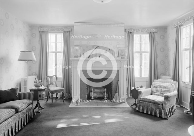 Dr. E. Hall Kline, residence on N. Broadway, Nyack, New York, 1941. Creator: Gottscho-Schleisner, Inc.