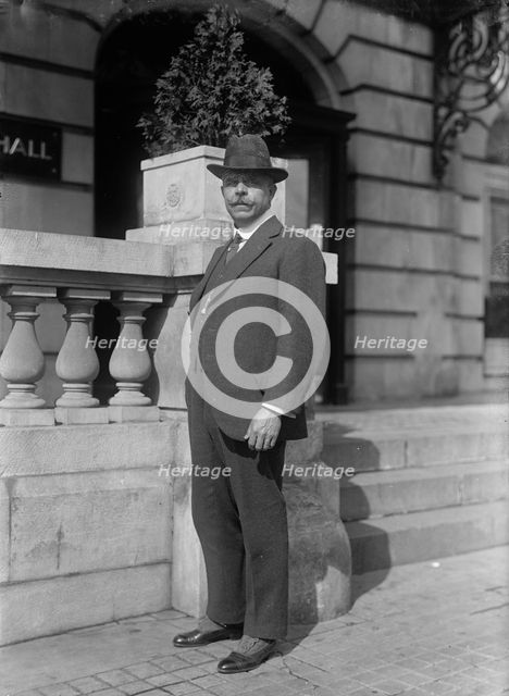 Dr. Paulo De Moraes [sic] Barros, Sao Paulo, Brazil, 1917. Creator: Harris & Ewing.