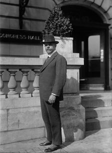 Dr. Paulo De Moraes [sic] Barros, Sao Paulo, Brazil, 1917. Creator: Harris & Ewing