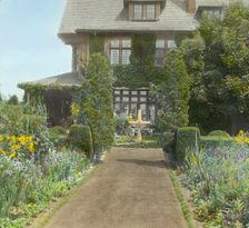 Dr. Peter Brown Wyckoff house, Gin Lane, Southampton, New York, 1914. Creator: Frances Benjamin Johnston