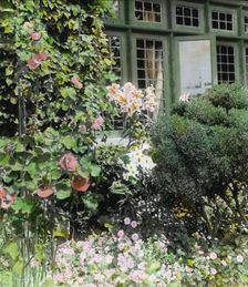 Dr. Peter Brown Wyckoff house, Gin Lane, Southampton, New York, 1914. Creator: Frances Benjamin Johnston