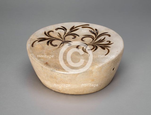 Drum-Shaped Pillow with Floral Sprays, Jin dynasty (1115-1234), 12th century. Creator: Unknown.