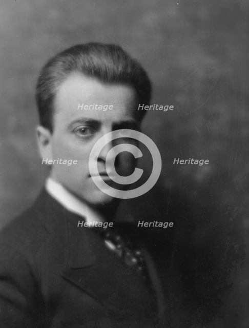 Draper, Paul, Mr., portrait photograph, 1916 Feb. 5. Creator: Arnold Genthe.