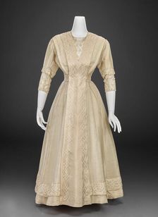 Dress, 1910-1915. Creator: Unknown