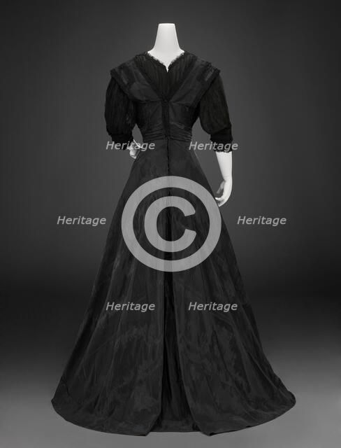 Dress (possibly for mourning), about 1910. Creator: Unknown.
