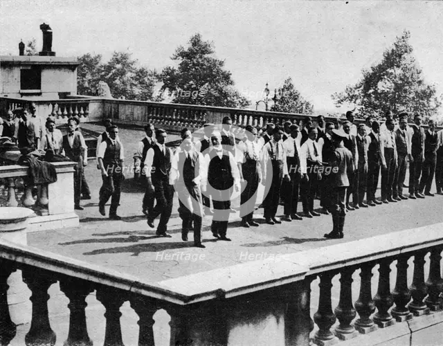 'Drilling Recruits on the roof of Somerset House, London', 1914. Artist: Unknown.