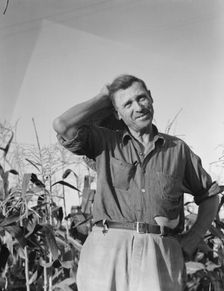 Drought refugee, Yakima Valley, Washington, 1939. Creator: Dorothea Lange