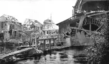 Du tardenois a la Picardie; a Moreuil: le moulin et le barrage que notre artillerie a fait..., 1918 Creator: Unknown