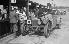 Dudley Froy and George Field's Invicta at the JCC Double Twelve race, Brooklands, 8/9 May 1931. Artist: Bill Brunell