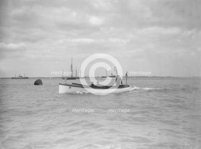 Duke of Leeds motor launch. Creator: Kirk & Sons of Cowes.