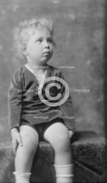 Duncan, Angus, Master, portrait photograph, 1915 June 25. Creator: Arnold Genthe.