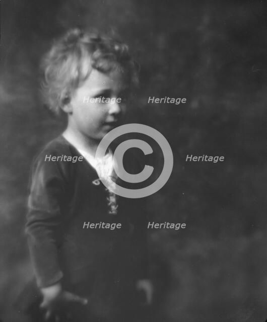 Duncan, Angus, Master, portrait photograph, 1915 June 25. Creator: Arnold Genthe.